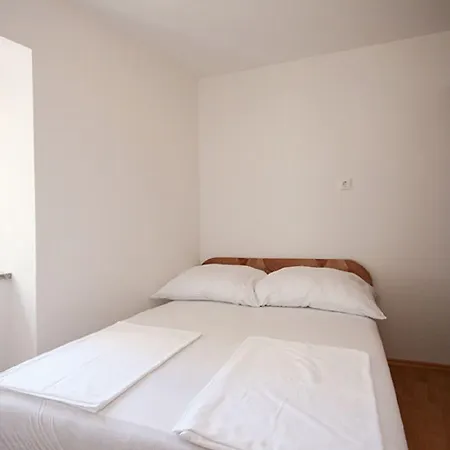 100 Meter Zum Kieselstrand Apartment Baska (Krk)